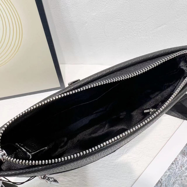 スーパーコピーブランドバッグ着用イメージ